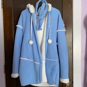 Women’s robe with hood